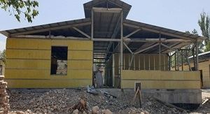 Одноразовые больницы и дефицит медперсонала. Как Кыргызстан готовится ко второй волне COVID-19