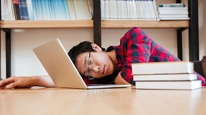 Нешкольная пора: Дистанционка в Казахстане затянется?