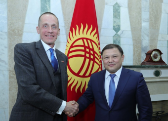 Посла Великобритании в Кыргызстане сравнили с безжалостным завоевателям