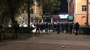 В Госдуме назвали протесты в Бишкеке попыткой цветной революции