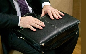 Схемы коррупционного бартера в Казахстане опережают законы