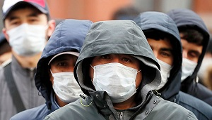 Численность трудовых мигрантов в РФ резко упала, бизнес заволновался