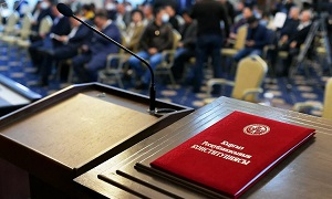 Нами правили водители и телохранители. В Киргизии меняют конституцию