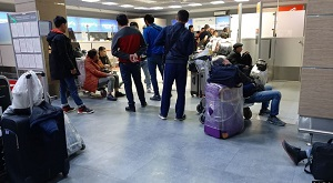 «Авиабилеты не по карману»: почему таджикистанцы предпочитают добраться домой через Узбекистан и Кыргызстан?