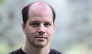 Кыргызстан: долг Китаю, Конституция, третья сила, русский язык. Говорит эксперт