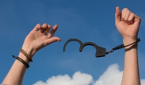 Кыргызстан. Рассказываем, что прописано в законе об экономической амнистии?