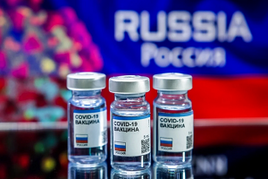 В Казахстане выпустили первую вакцину от COVID-19. Почему это хорошо для Кыргызстана и Таджикистана?