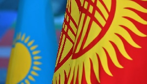 Newizv: «Жапаров — не Саакашвили, а Казахстан — не Украина»