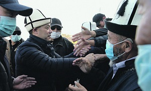 Киргизия меняет всю власть и Конституцию