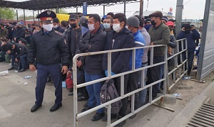 Сейсембаев о переходе границы: Отношения Казахстана и КР хуже, чем у Палестины и Израиля