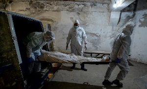 На востоке Туркменистана введены новые ограничения на посещение кладбищ