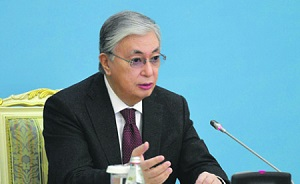 Токаев прекратил борьбу за землю
