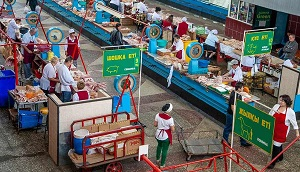 Жить или выживать? На рост цен население Казахстана отвечает снижением потребления