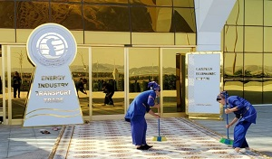 Туркменистан отменяет карантинные ограничения и не признает новую вспышку заболеваемости с симптомами COVID-19