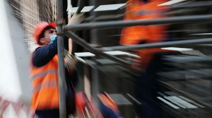 Сколько узбекистанцев уехало работать за границу с начала года