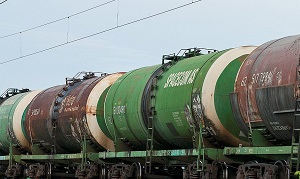 Таджикистан сократил импорт нефтепродуктов в условиях роста цен на них