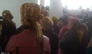 Жены мигрантов обратились к туркменским властям за помощью