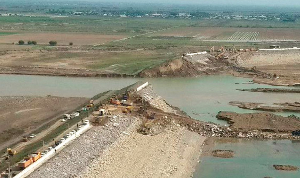 В Узбекистане названы причины прорыва дамбы Сардобинского водохранилища