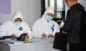 Кыргызстан: какая вакцина безопаснее и лечит ли иссык-кульский корень от коронавируса?