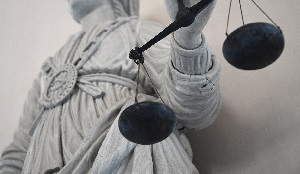 Кумтор голд компани и Кумтор оперейтинг компани обратились в суд в США