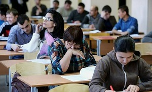 В РФ начал действовать новый порядок подтверждения мигрантами знания русского языка