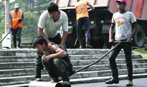 Бишкек не готов принять своих нелегалов из России