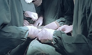 В Таджикистане хирурги успешно провели операцию по замене сосудов. Этому помогли пандемия и закрытые границы