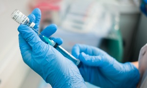 Мигрантов в Москве будут прививать вакциной «Спутник Лайт»