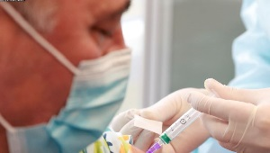 В Таджикистане объявили обязательную вакцинацию