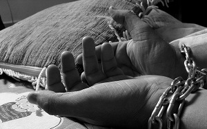 Почему в Казахстане и Центральной Азии продолжают торговать людьми