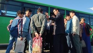 В Ашхабаде вернулись к процедуре измерения температуры в местах скопления людей