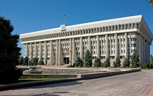 Кыргызстан. Политолог: “Грядущие выборы в ЖК очень опасны, они могут повторить октябрь 2020 года”