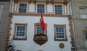 Бакетаев: Какая польза от посольств Кыргызстана? Они просто прожирают наши деньги