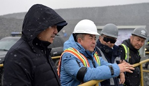 Lenta_ru: Кыргызстану предрекли санкции в случае силового захвата Кумтора