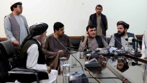 Известия: Политолог оценил намерение талибов создать совет для управления Афганистаном