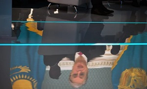 Президент Казахстана защитил русский язык на казахском