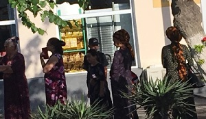 На западе Туркменистана пять месяцев не продают субсидированные продукты