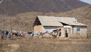 Как переводы мигрантов влияют на уровень бедности в Кыргызстане