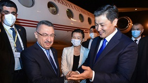 Не любовный треугольник: Турция пытается отбить Кыргызстан у России?