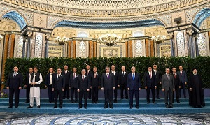 Разморозить афганские активы, стимулировать талибов, отправить гумпомощь