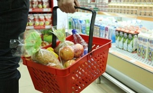 В Бишкеке на среднюю заработную плату можно купить 50 кг говядины
