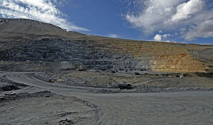 За 2 месяца Кыргызстан получил от Кумтора больше, чем за 21 год, заявил Ташиев