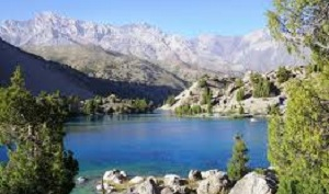 Почему ледники Таджикистана тают и насколько это опасно для нас?