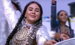 Туркмении хочется невинность соблюсти и капитал приобрести