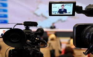 Кыргызстан. «Надо прекращать практику выгонять президентов»