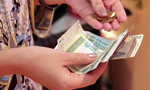 Хватит ли зарплаты госслужащего на содержание семьи в Таджикистане?