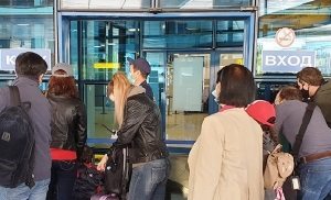 Более 25 тыс человек покинули Казахстан с начала 2021 года. В их числе врачи и учителя