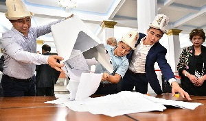 Эксперт: Выборы в Кыргызстане должны показать, что все не так, как прежде