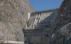 Казахстан продолжает поставлять электроэнергию в Кыргызстан — замминистра энергетики