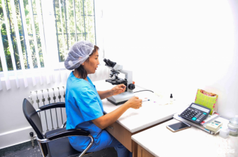 В Кыргызстане построят 10 вирусологических лабораторий